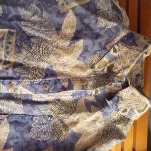 Blue And White Hawaiian Print Button Up